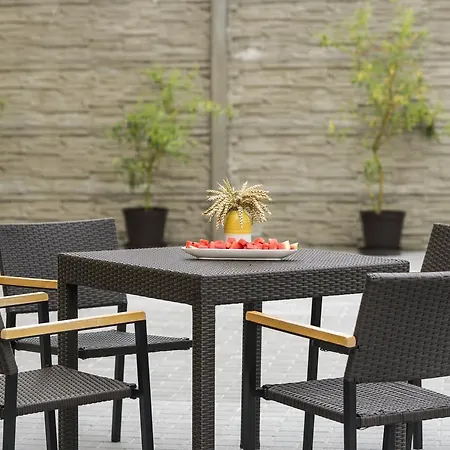 Na Farme Hotell Chotovice