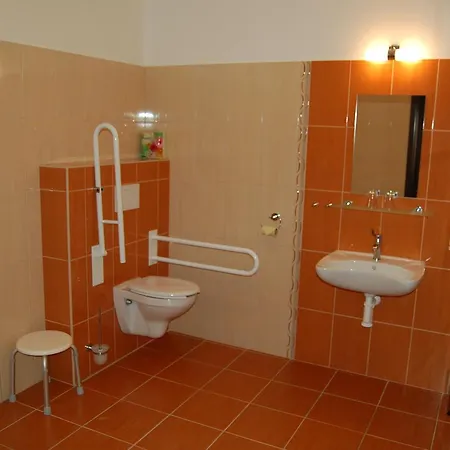 Hotel Na Farme Chotovice (Kolín)