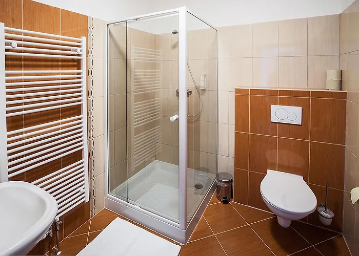 Na Farme فندق Chotovice